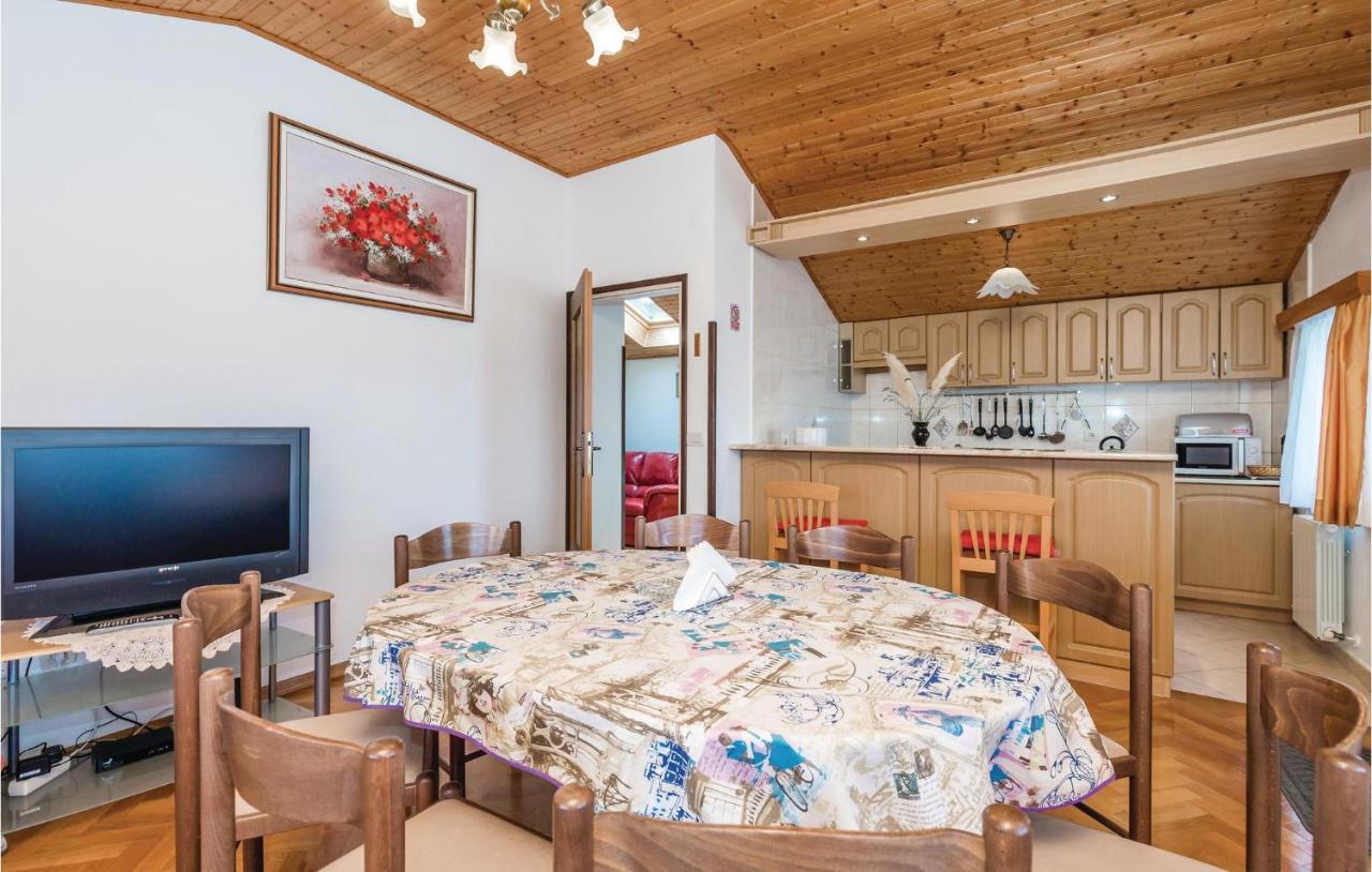 Beautiful Apartment In Brsec With Kitchen Luaran gambar